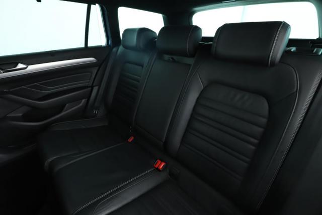 Volkswagen Passat Sw image 1