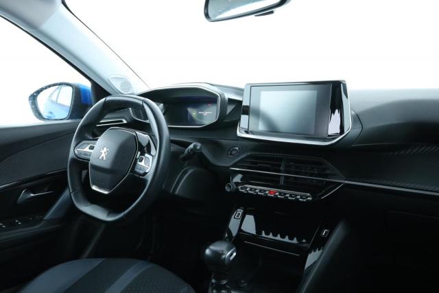 Peugeot 2008 image 9