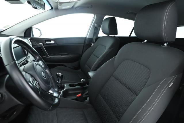 Kia Sportage image 8