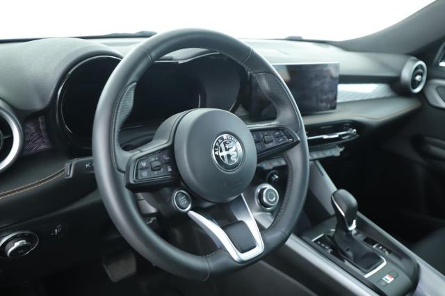 Alfa Romeo Tonale image 2