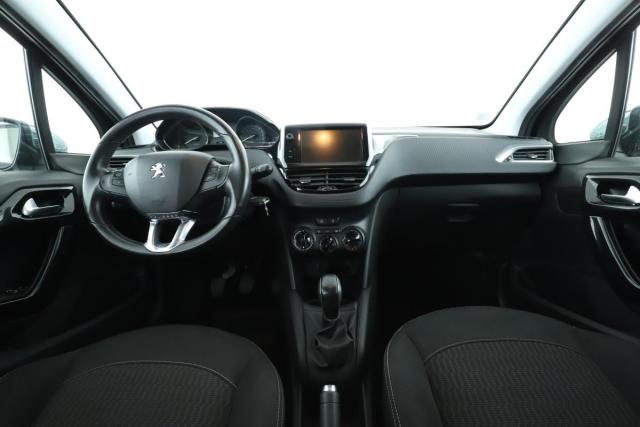 Peugeot 208 image 2
