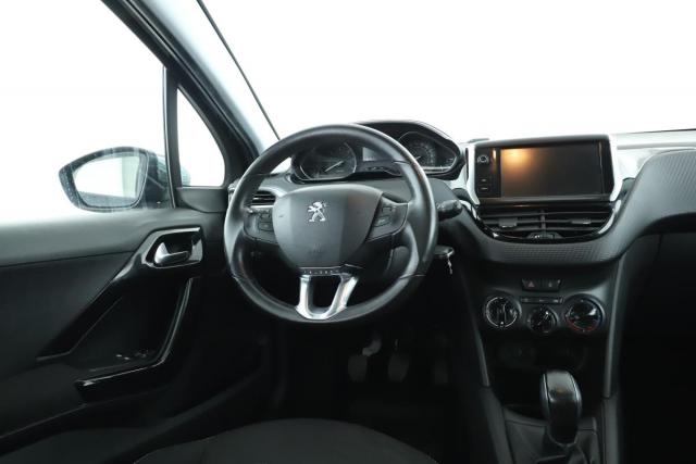 Peugeot 208 image 4