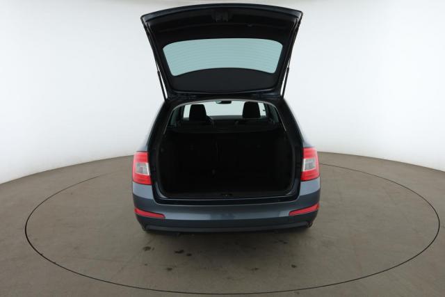 Skoda Octavia image 7