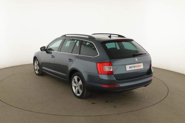 Skoda Octavia image 9