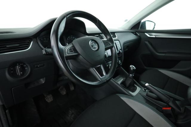 Skoda Octavia image 3