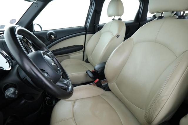 Mini Countryman image 8