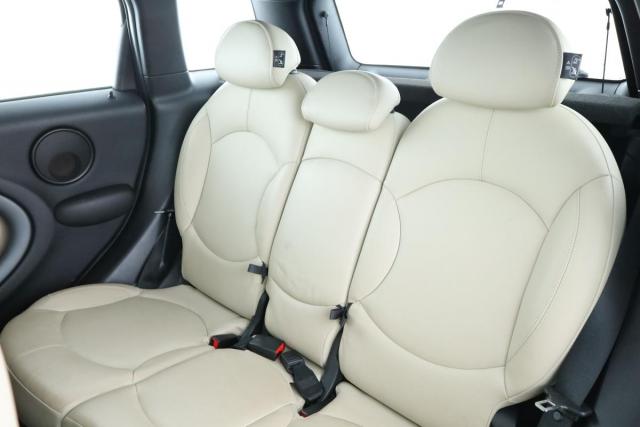 Mini Countryman image 5