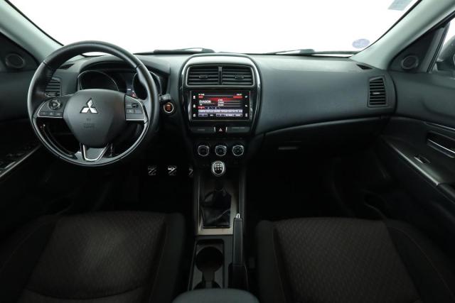 Mitsubishi Asx image 9