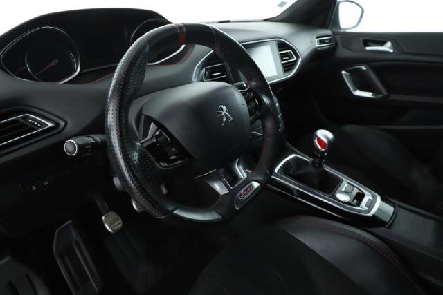 Peugeot 308 image 8