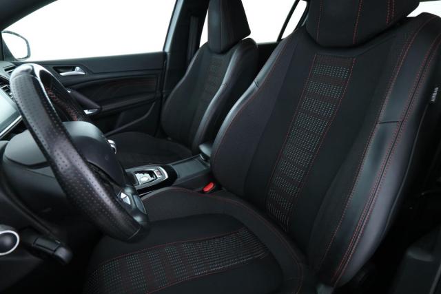 Peugeot 308 image 8