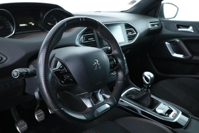 Peugeot 308 image 9