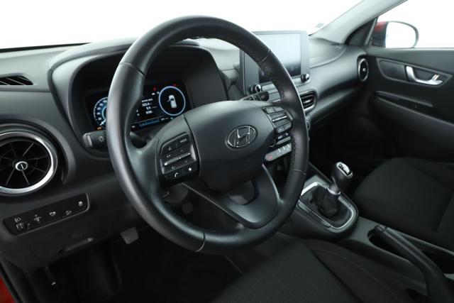 Hyundai Kona image 3