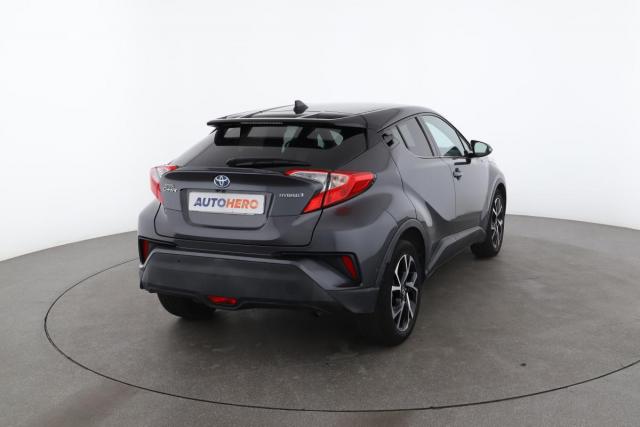 Toyota C-Hr image 1