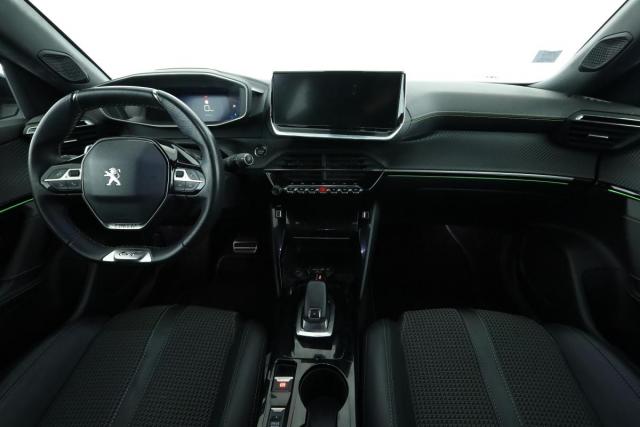 Peugeot 2008 image 3