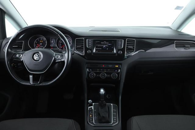 Volkswagen Golf Sportsvan image 6