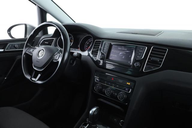 Volkswagen Golf Sportsvan image 8