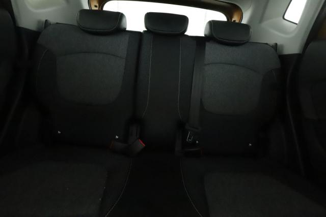 Renault Captur image 1