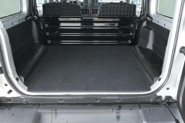 Suzuki Jimny image 8