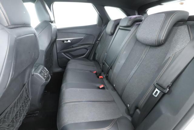 Peugeot 3008 image 1