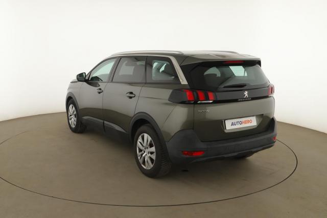 Peugeot 5008 image 6