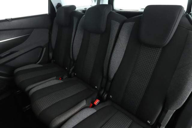 Peugeot 5008 image 3