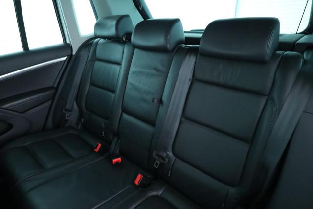 Volkswagen Tiguan image 8