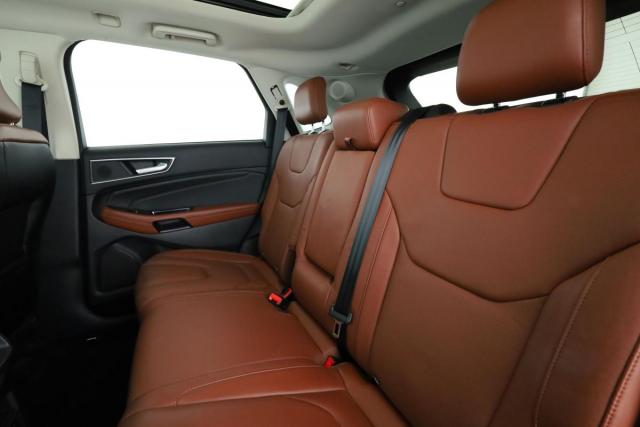 Ford Edge image 7