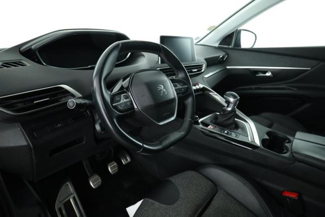 Peugeot 3008 image 3