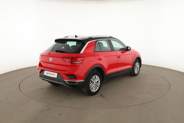 Volkswagen T-Roc image 7