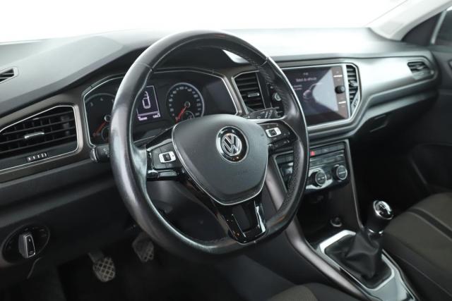 Volkswagen T-Roc image 3
