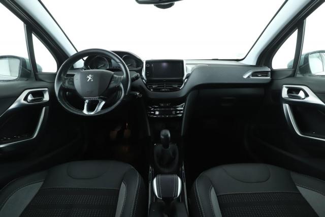 Peugeot 2008 image 5