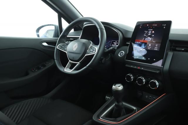 Renault Clio image 2