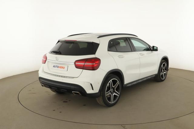 Mercedes Benz Gla image 6
