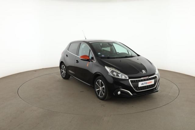 Peugeot 208 image 8