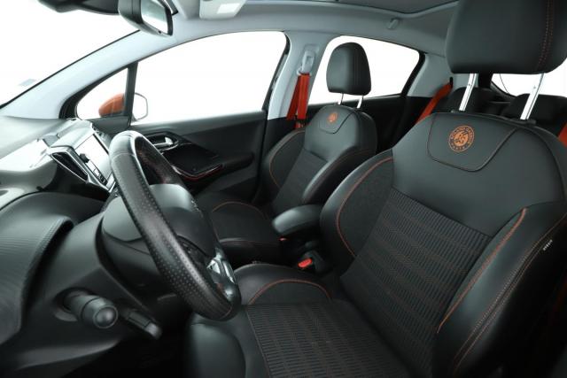 Peugeot 208 image 2