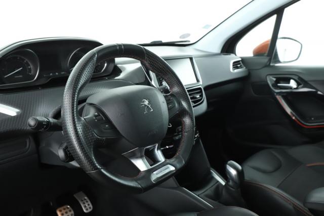 Peugeot 208 image 7