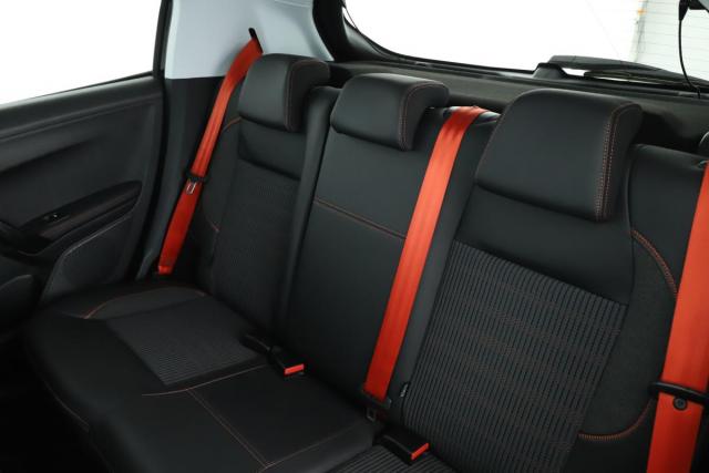 Peugeot 208 image 6