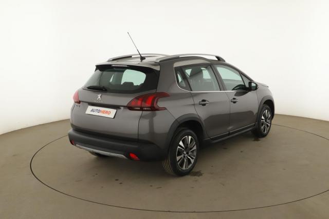 Peugeot 2008 image 1
