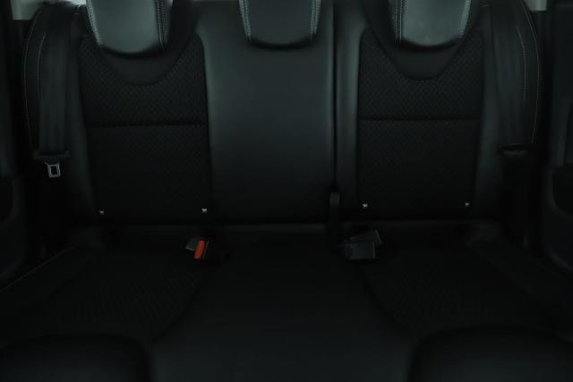 Renault Clio Estate image 9