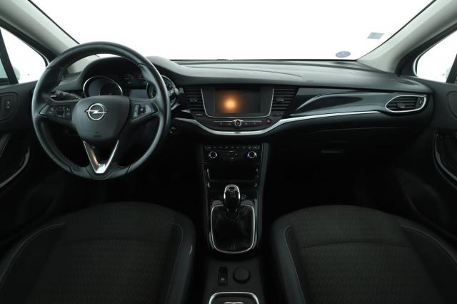 Opel Astra image 7