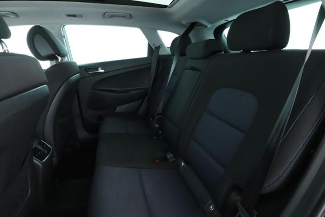 Hyundai Tucson image 3