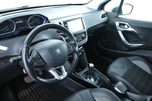 Peugeot 2008 image 5