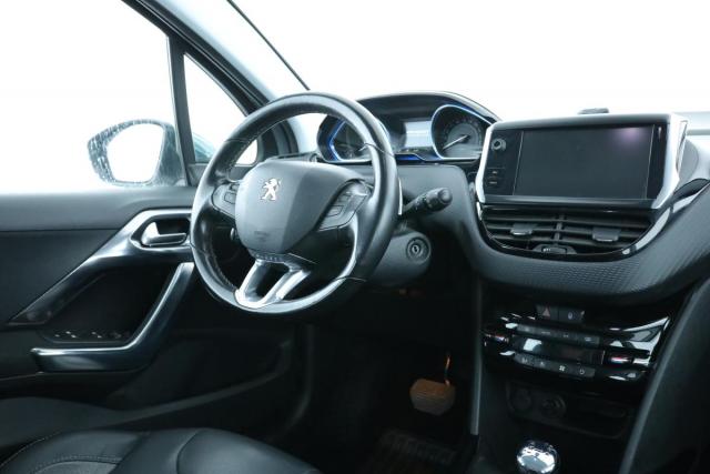 Peugeot 2008 image 9