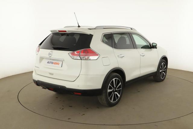 Nissan X-Trail image 2