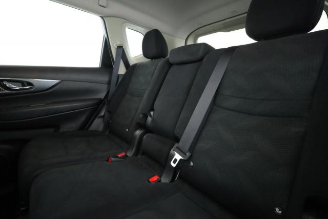 Nissan X-Trail image 4