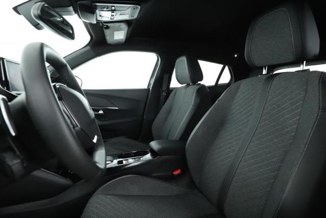 Peugeot 2008 image 3