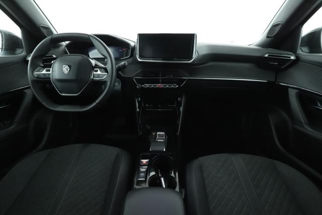 Peugeot 2008 image 8