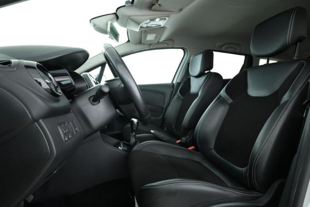 Renault Clio Estate image 8