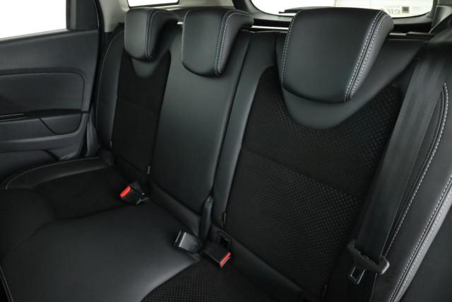 Renault Clio Estate image 4