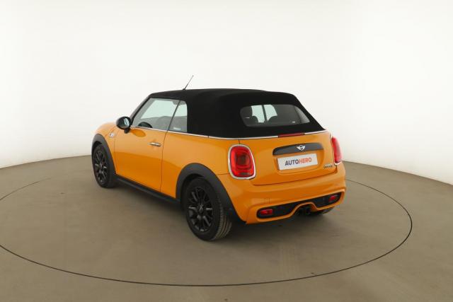 Mini Cabrio image 3